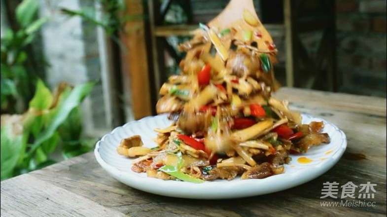 筍干炒回鍋肉的做法-家常味炒菜譜-易網(wǎng)健康養(yǎng)生網(wǎng) 筍干炒回鍋肉的做法-家常味炒菜譜