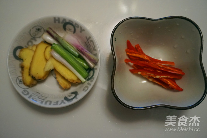 清蒸多寶魚的做法-家常味蒸菜譜-易網健康養生網 清蒸多寶魚的做法-家常味蒸菜譜