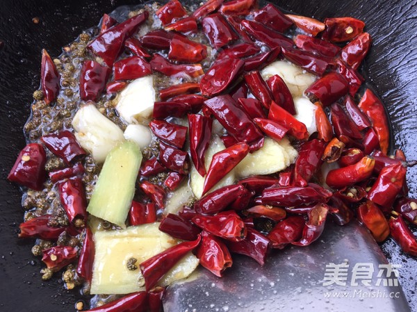 辣子雞爪的做法-香辣味炒菜譜-易網(wǎng)健康養(yǎng)生網(wǎng) 辣子雞爪的做法-香辣味炒菜譜