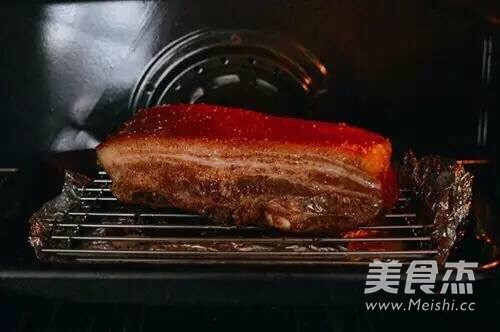 脆皮燒肉的做法-咸鮮味烤菜譜-易網健康養(yǎng)生網 脆皮燒肉的做法-咸鮮味烤菜譜