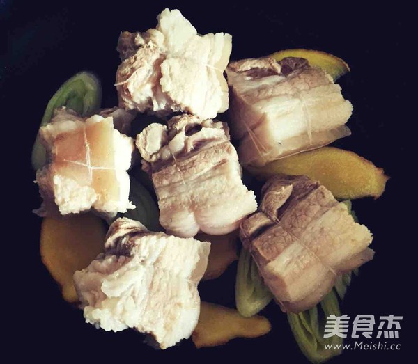 東坡肉的做法-咸鮮味砂鍋菜譜-易網(wǎng)健康養(yǎng)生網(wǎng) 東坡肉的做法-咸鮮味砂鍋菜譜