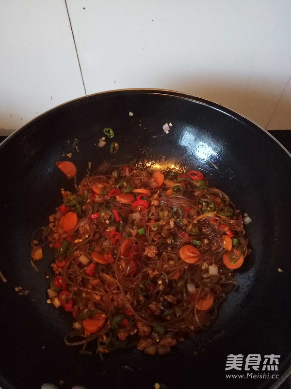 肉沫粉絲的做法-家常味燒菜譜-易網健康養(yǎng)生網 肉沫粉絲的做法-家常味燒菜譜