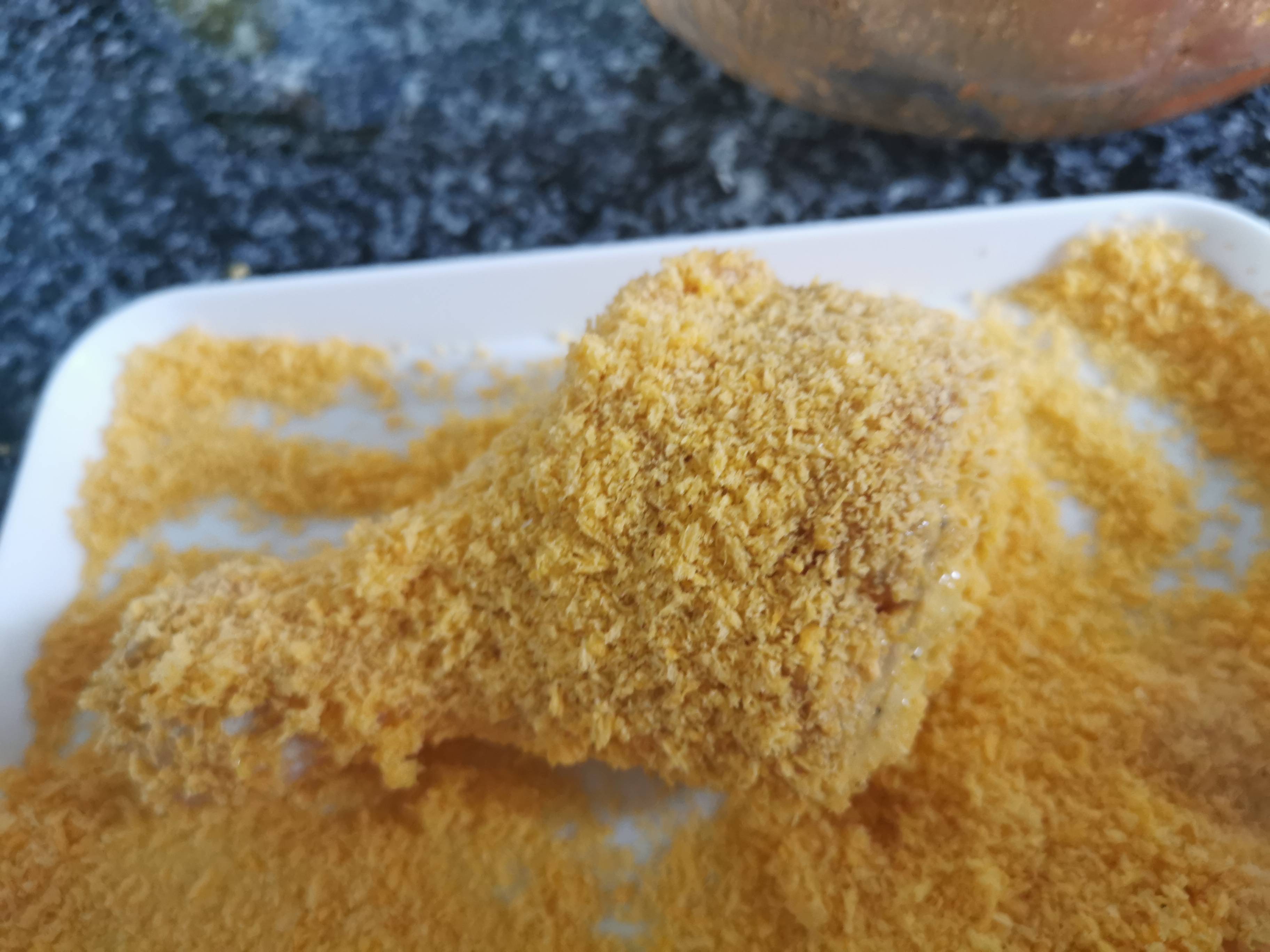 脆皮雞腿的做法-黑椒味炸菜譜-易網(wǎng)健康養(yǎng)生網(wǎng) 脆皮雞腿的做法-黑椒味炸菜譜