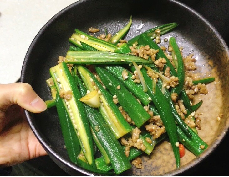 秋葵炒肉末的做法-咸鮮味炒菜譜-易網健康養生網 秋葵炒肉末的做法-咸鮮味炒菜譜