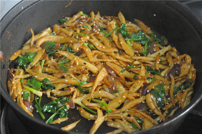 孜然杏鮑菇的做法-家常味炒菜譜-易網健康養生網 孜然杏鮑菇的做法-家常味炒菜譜
