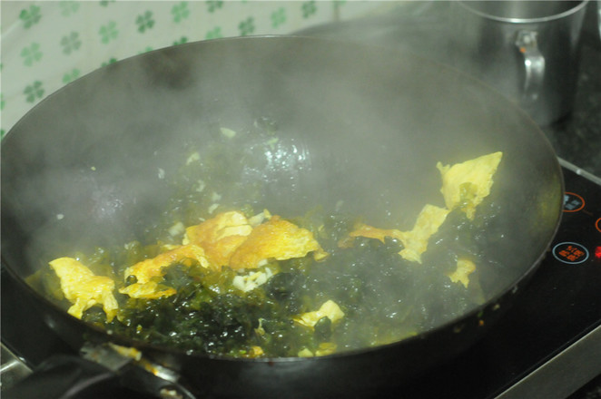 地皮菜炒雞蛋的做法-家常味炒菜譜-易網健康養生網 地皮菜炒雞蛋的做法-家常味炒菜譜