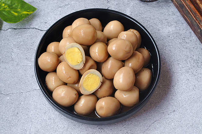 鹵鵪鶉蛋的做法-咸鮮味鹵菜譜-易網健康養生網 鹵鵪鶉蛋的做法-咸鮮味鹵菜譜