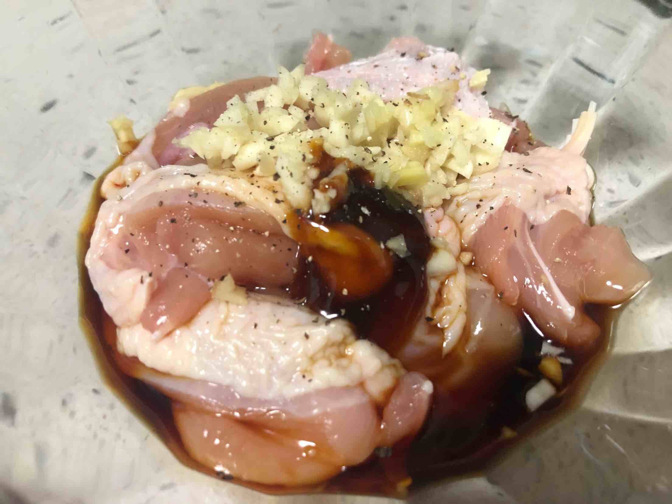 香酥炸雞的做法-家常味炸菜譜