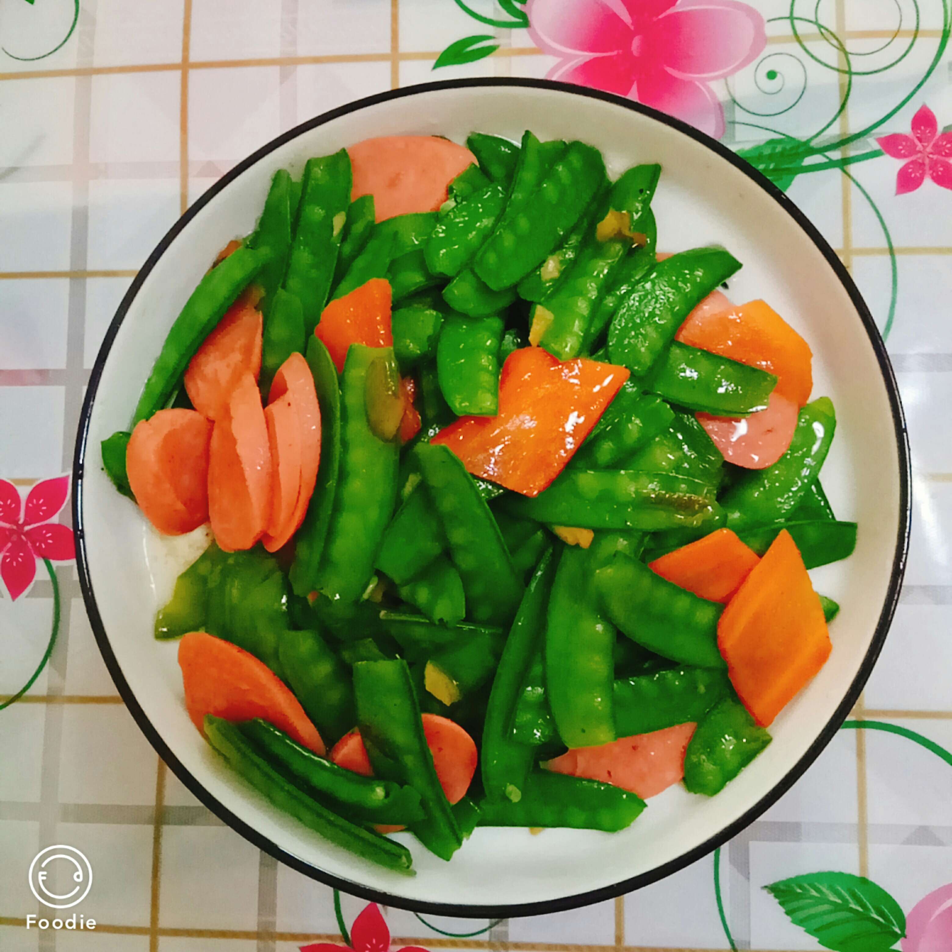 荷蘭豆火腿腸的做法-家常味炒菜譜-易網(wǎng)健康養(yǎng)生網(wǎng) 荷蘭豆火腿腸的做法-家常味炒菜譜