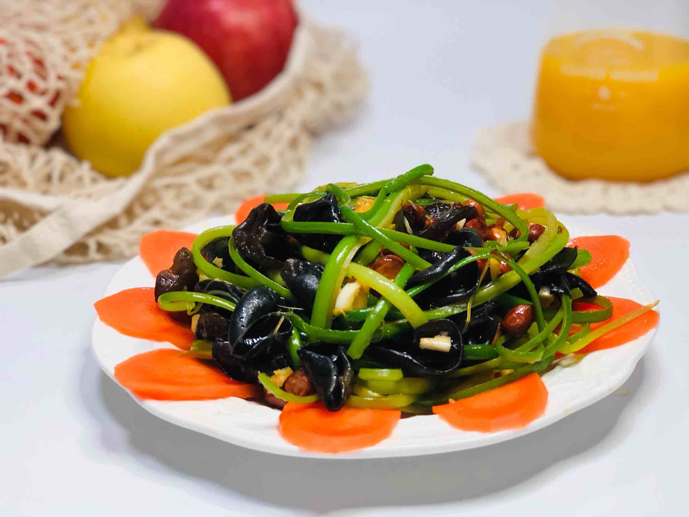涼拌蒜薹的做法-家常味拌菜譜