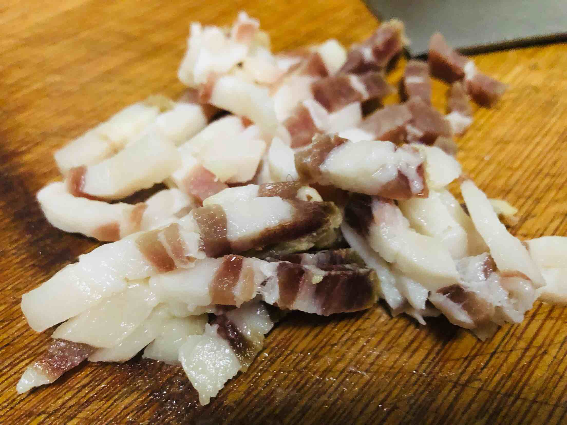咸肉絲炒薺菜的做法-咸鮮味炒菜譜