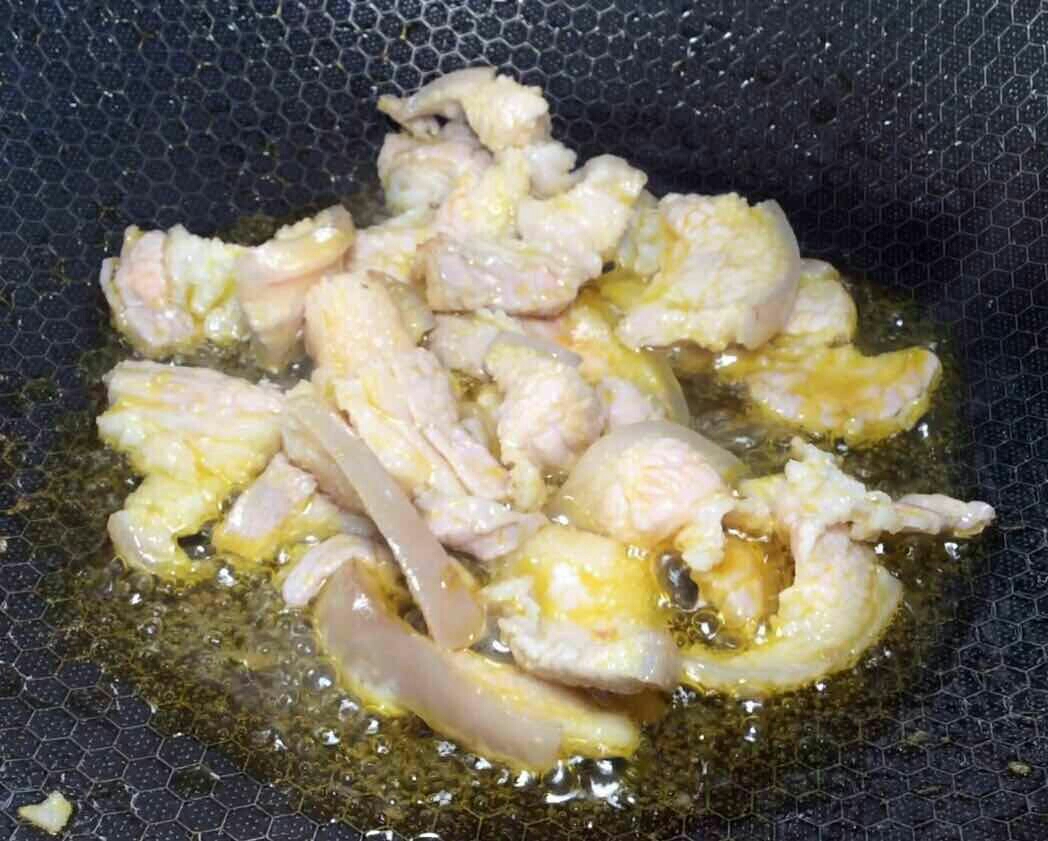 五花肉燒豆角土豆的做法-咸鮮味燉菜譜