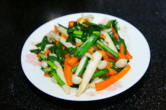 韭菜炒白玉菇的做法-家常味炒菜譜-易網健康養生網 韭菜炒白玉菇的做法-家常味炒菜譜