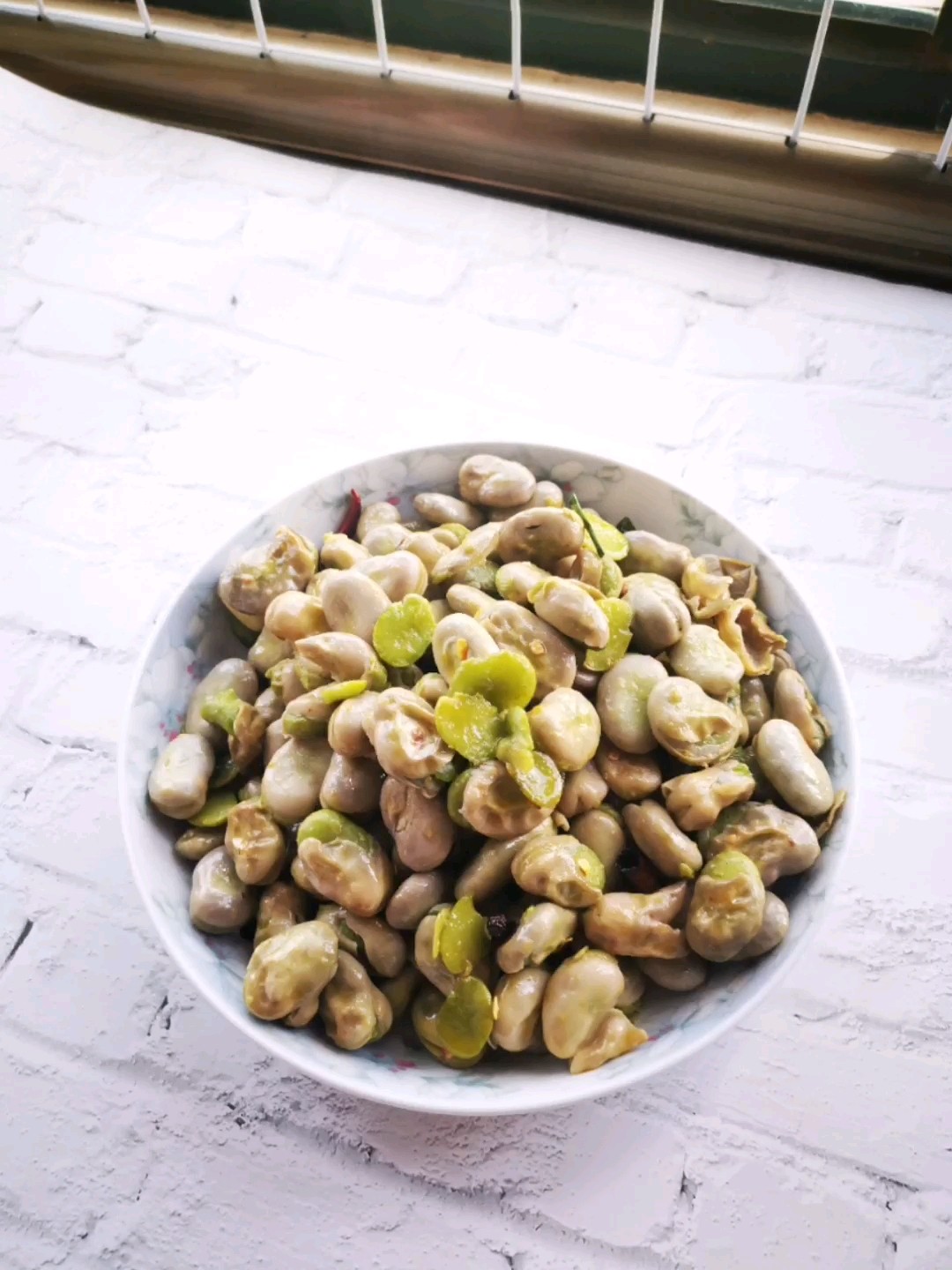 炒嫩蠶豆的做法-家常味炒菜譜