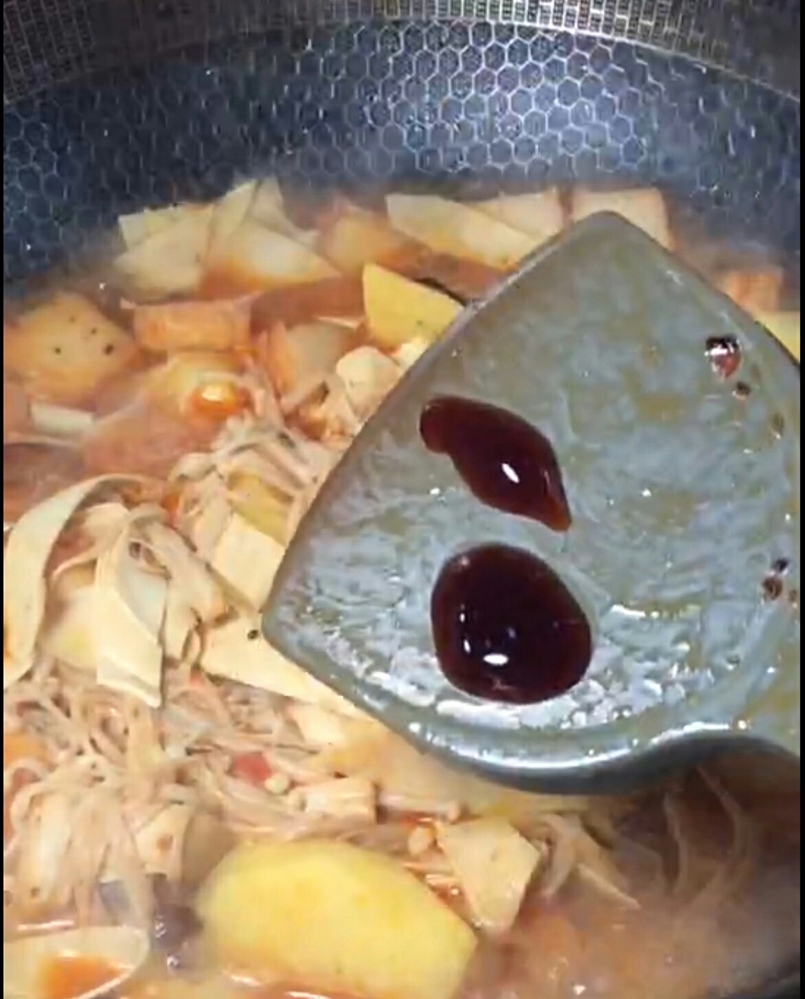 川式亂燉的做法-麻辣味燉菜譜