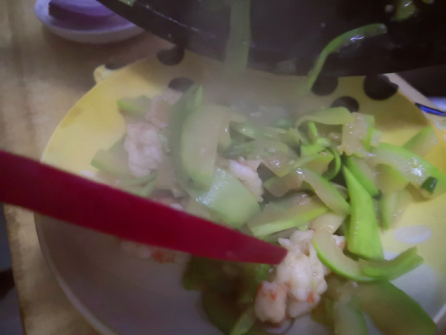 角瓜蝦仁的做法-家常味炒菜譜