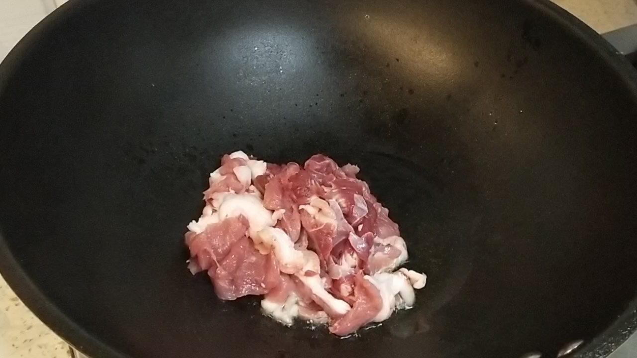 孜然羊肉的做法-家常味炒菜譜-易網(wǎng)健康養(yǎng)生網(wǎng) 孜然羊肉的做法-家常味炒菜譜