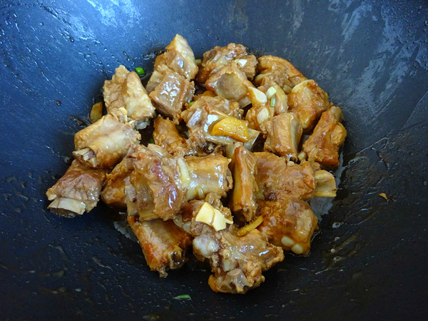 照燒排骨的做法-咸鮮味燒菜譜