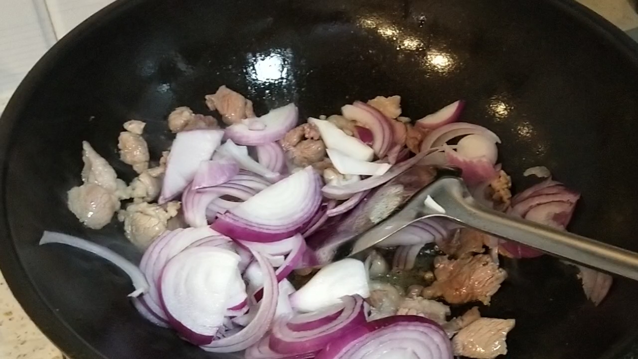 孜然羊肉的做法-家常味炒菜譜-易網(wǎng)健康養(yǎng)生網(wǎng) 孜然羊肉的做法-家常味炒菜譜