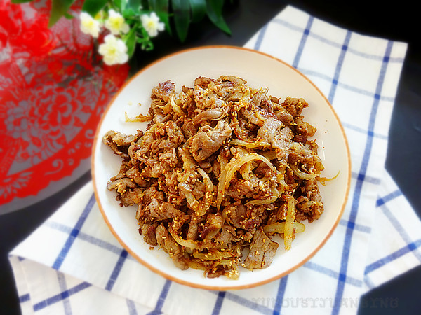 蔥香牛肉的做法-蔥香味炒菜譜-易網健康養生網 蔥香牛肉的做法-蔥香味炒菜譜