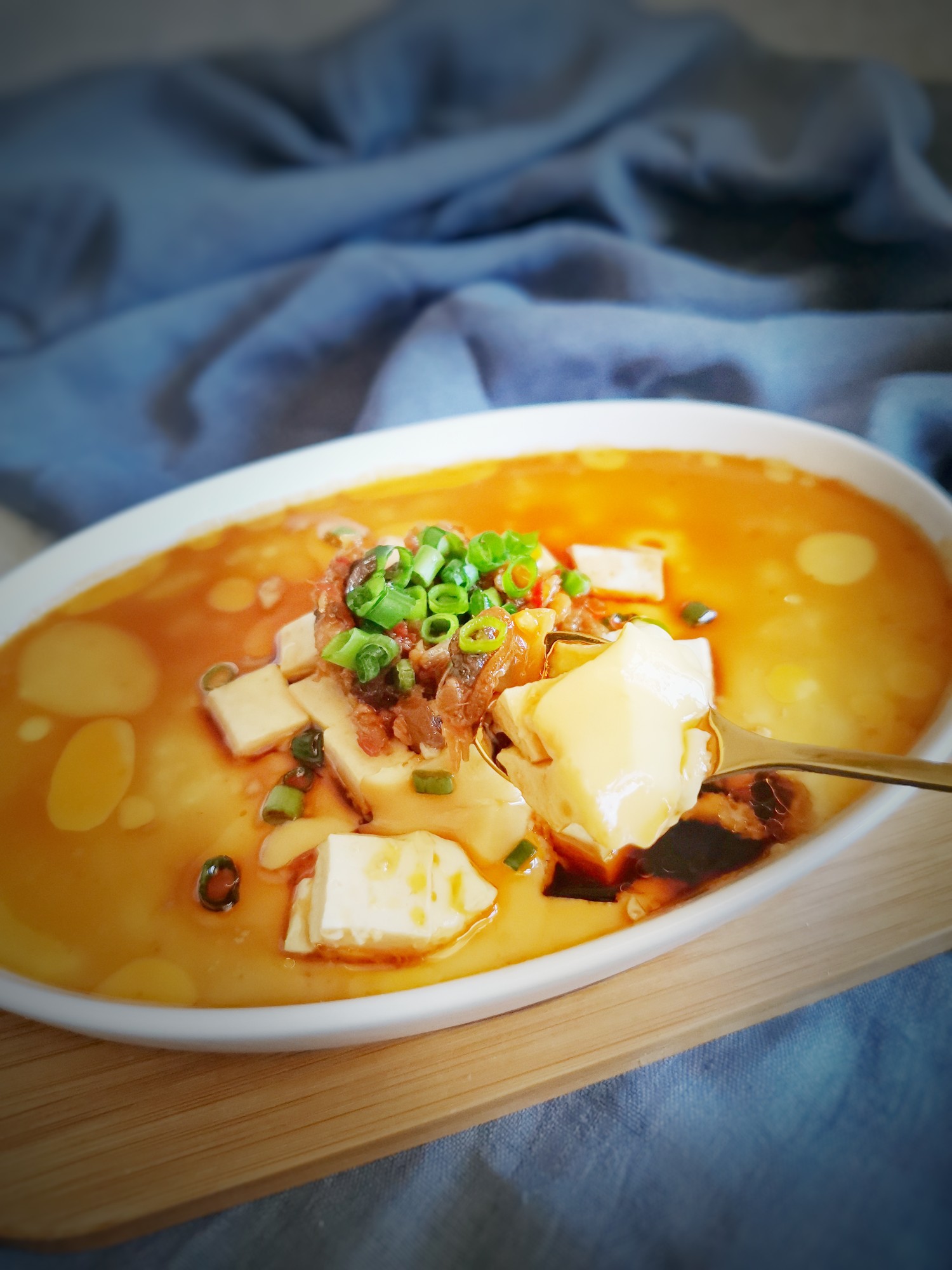 嫩豆腐與雞蛋的完美碰撞的做法-咸鮮味蒸菜譜-易網(wǎng)健康養(yǎng)生網(wǎng) 嫩豆腐與雞蛋的完美碰撞的做法-咸鮮味蒸菜譜