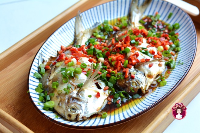 清蒸平魚的做法-香辣味蒸菜譜-易網健康養生網 清蒸平魚的做法-香辣味蒸菜譜