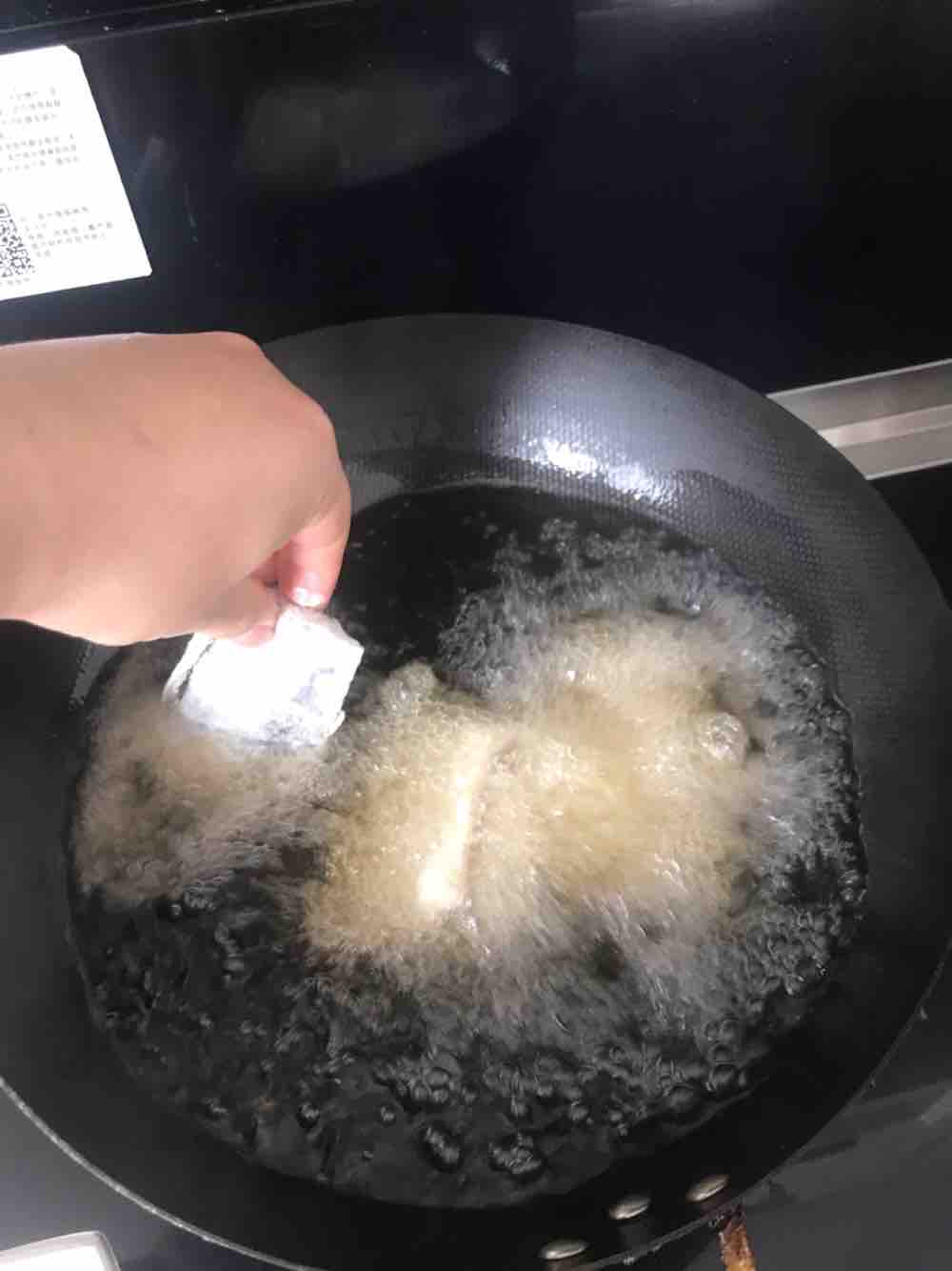 干炸刀魚的做法-咸鮮味炸菜譜-易網健康養生網 干炸刀魚的做法-咸鮮味炸菜譜