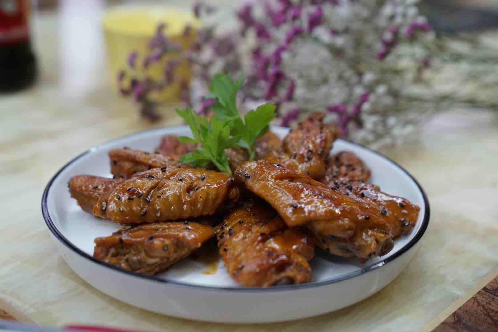生姜可樂中翅的做法-咸鮮味燒菜譜-易網健康養生網 生姜可樂中翅的做法-咸鮮味燒菜譜