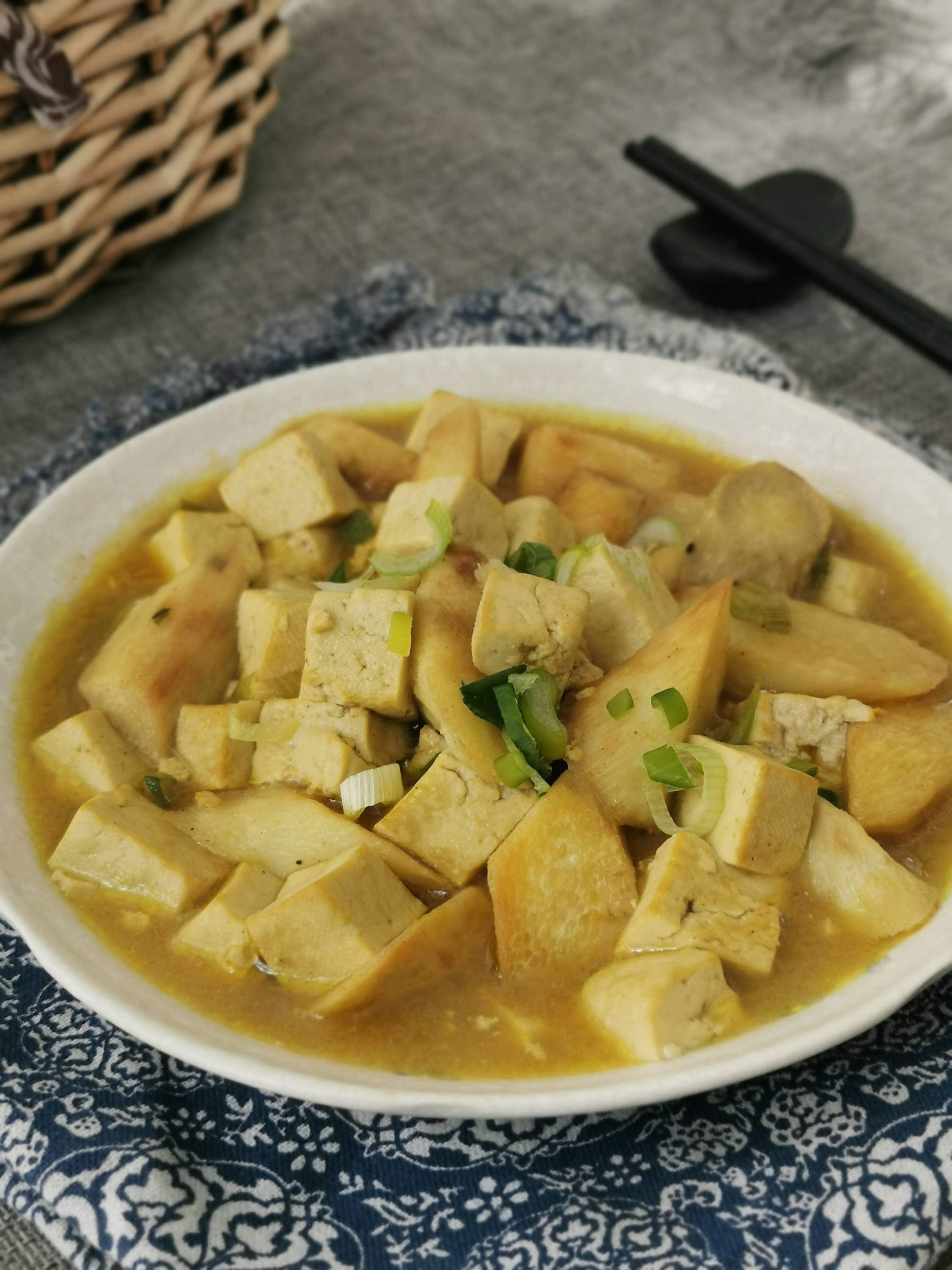 咖喱豆腐燉山藥的做法-咖喱味燉菜譜