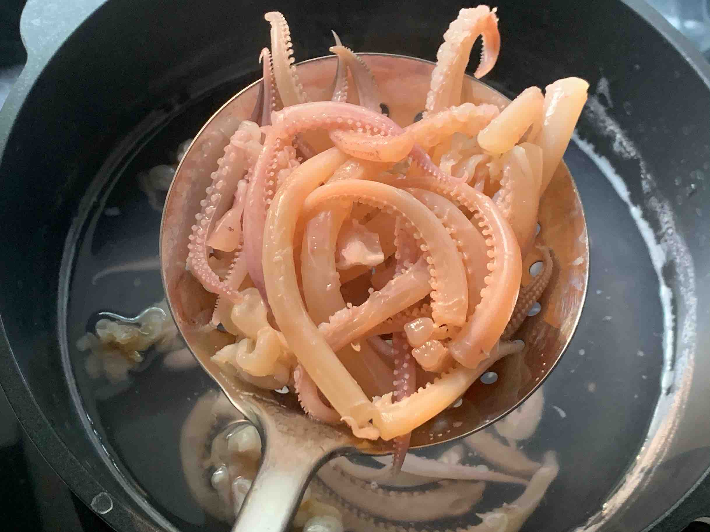 好吃又簡單的冷鍋麻辣魷魚須的做法-香辣味泡菜譜
