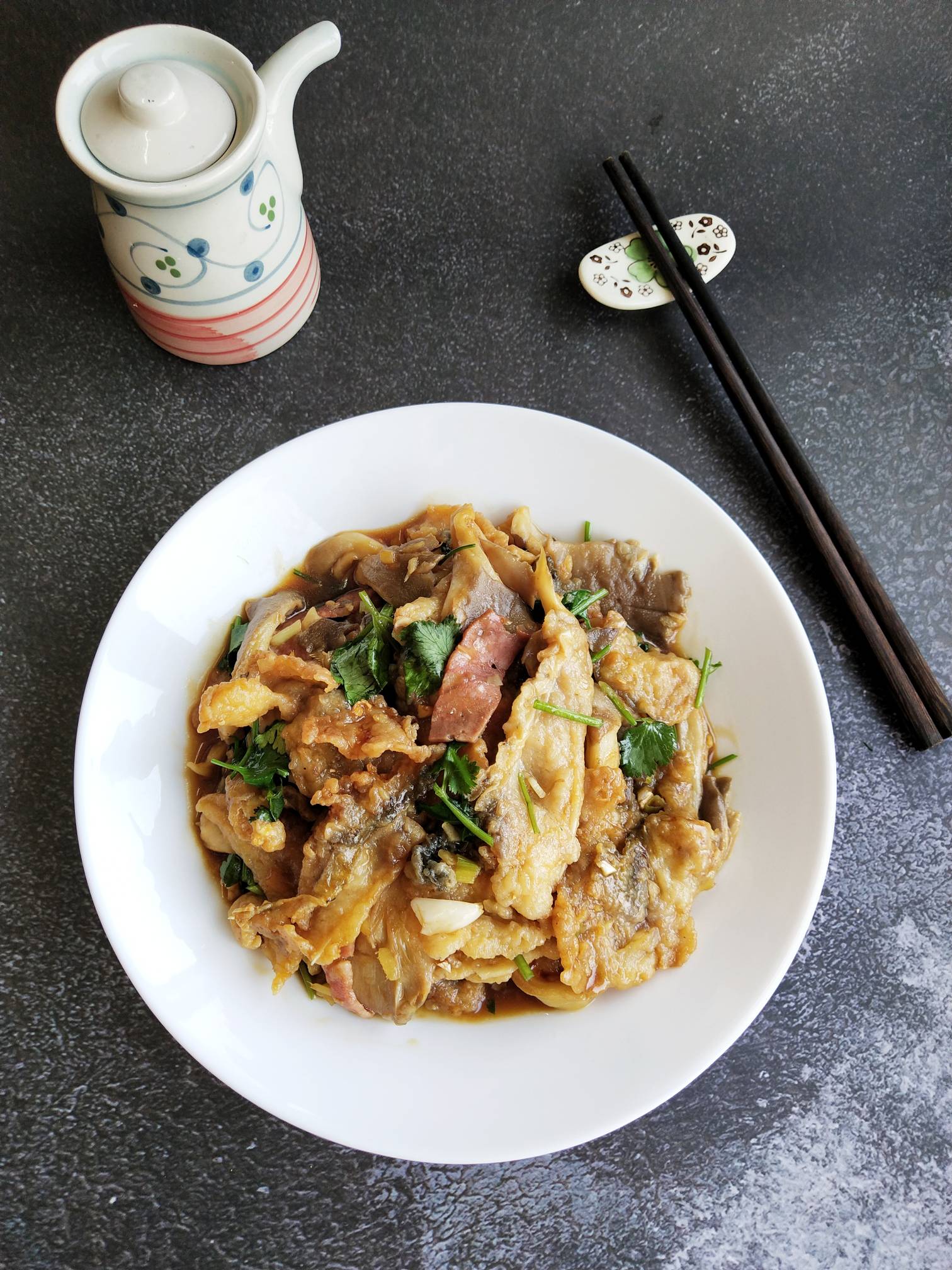 平菇燴魚(yú)片的做法-酸甜味燴菜譜-易網(wǎng)健康養(yǎng)生網(wǎng) 平菇燴魚(yú)片的做法-酸甜味燴菜譜