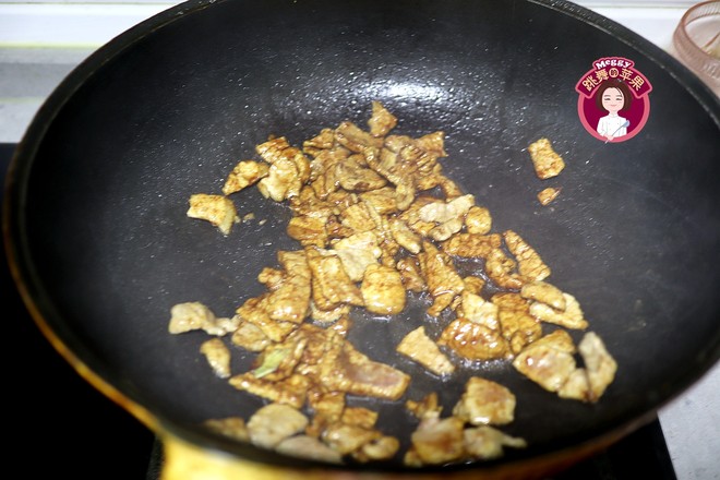 炒苜蓿肉的做法-家常味炒菜譜-易網健康養生網 炒苜蓿肉的做法-家常味炒菜譜