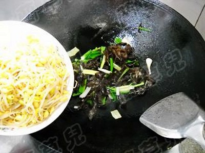 干香如意木耳的做法-家常味炒菜譜