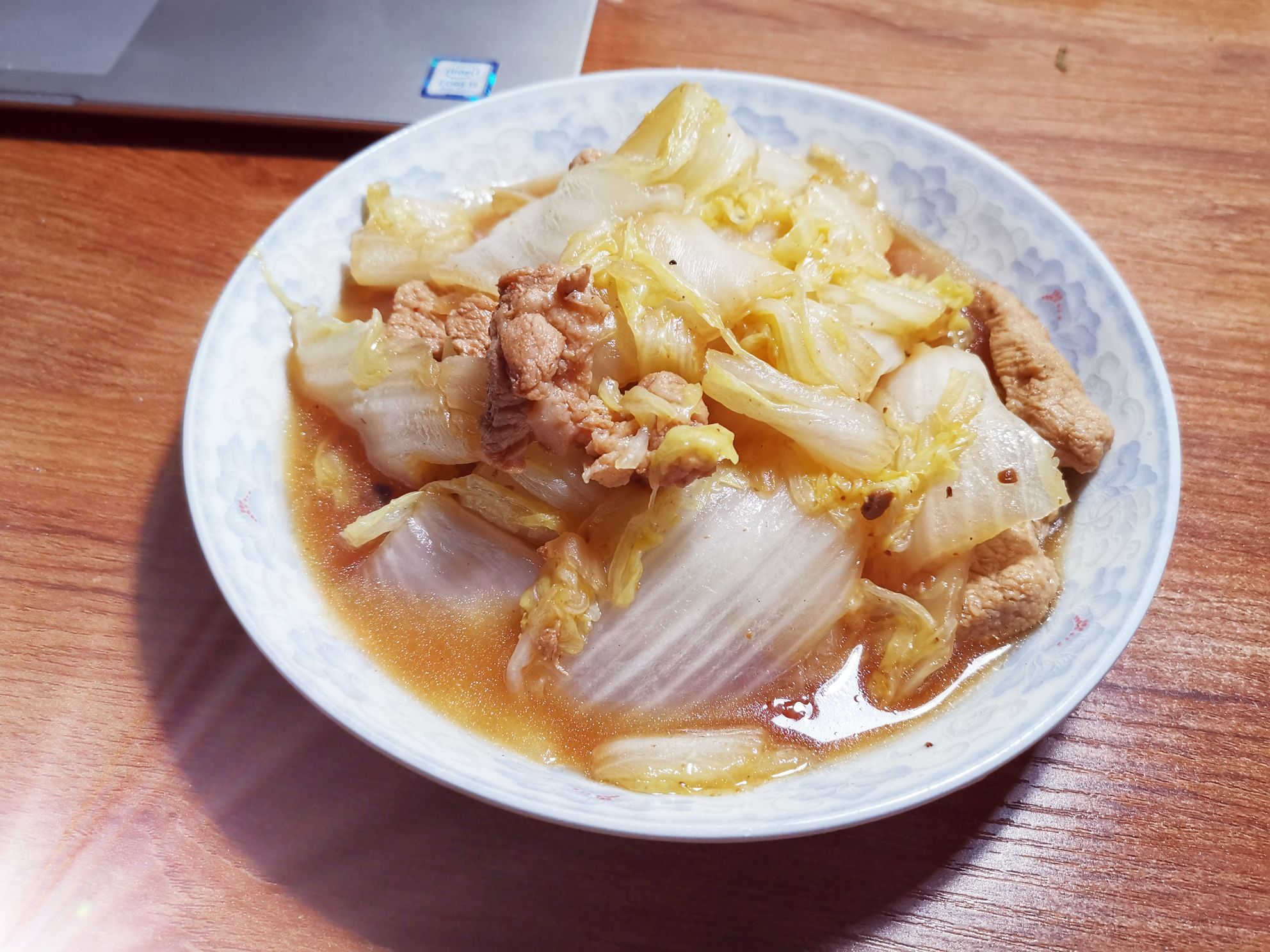白菜炒肉的做法-家常味炒菜譜-易網健康養生網 白菜炒肉的做法-家常味炒菜譜