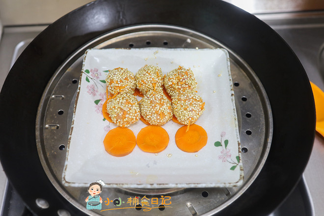 10個月以上輔食胡蘿卜藜麥肉丸的做法-家常味蒸菜譜