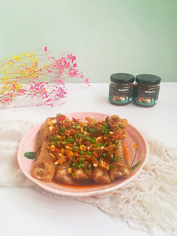 香辣鳳爪的做法-香辣味煮菜譜-易網健康養生網 香辣鳳爪的做法-香辣味煮菜譜