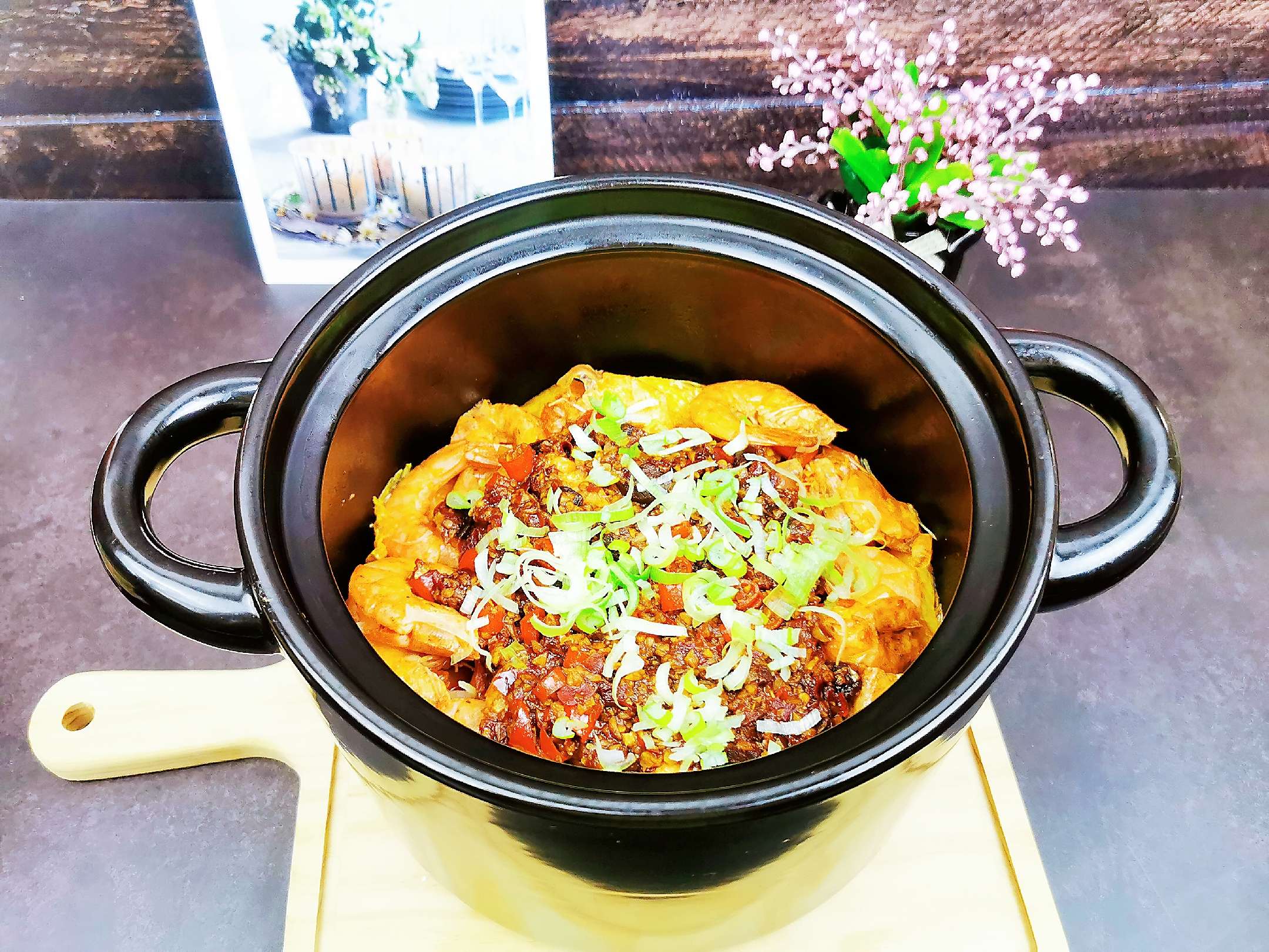 蒜蓉豆腐燒蝦煲的做法-咸鮮味燒菜譜-易網健康養生網 蒜蓉豆腐燒蝦煲的做法-咸鮮味燒菜譜