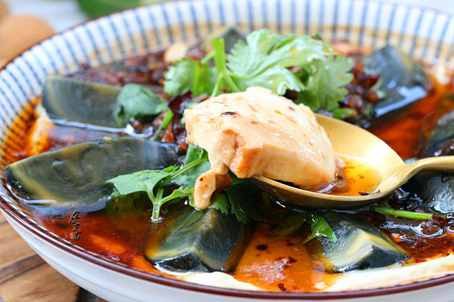 皮蛋蒸豆腐的做法-麻辣味蒸菜譜-易網(wǎng)健康養(yǎng)生網(wǎng) 皮蛋蒸豆腐的做法-麻辣味蒸菜譜