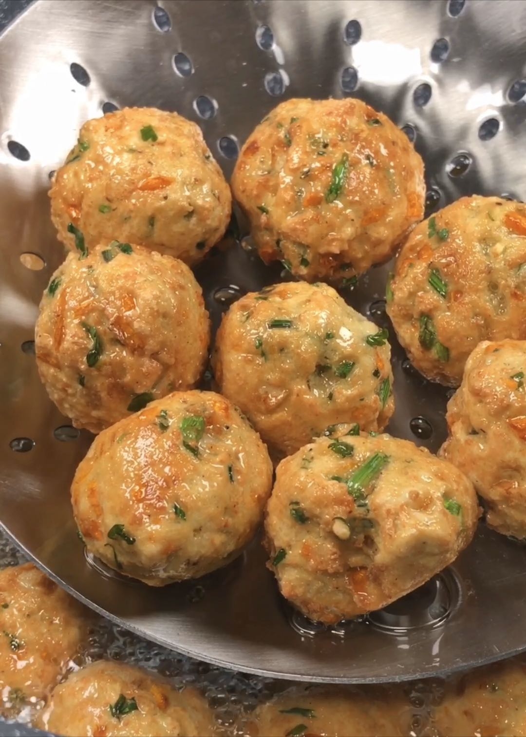 豆腐丸子的做法-家常味炸菜譜-易網健康養生網 豆腐丸子的做法-家常味炸菜譜