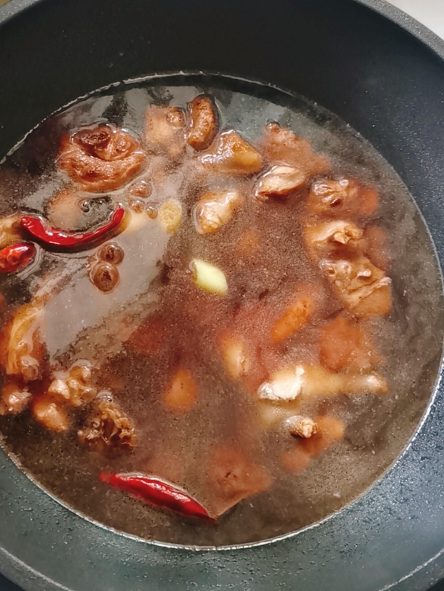 玉米土豆燉雞的做法-咸鮮味燉菜譜