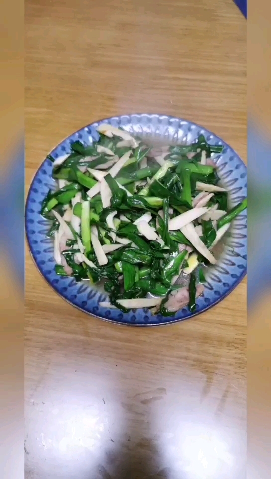 大蒜炒春筍的做法-家常味炒菜譜-易網健康養生網 大蒜炒春筍的做法-家常味炒菜譜