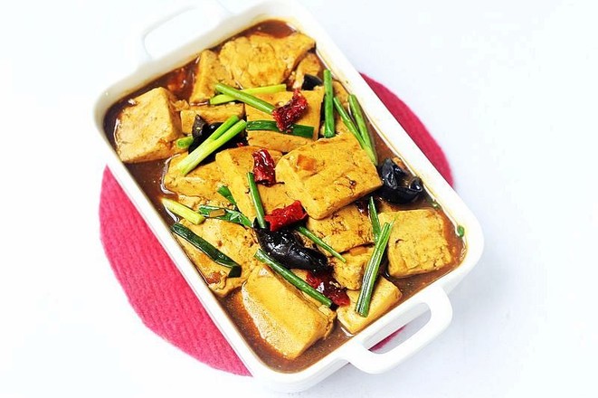 醬燜豆腐的做法-醬香味燜菜譜-易網健康養生網 醬燜豆腐的做法-醬香味燜菜譜