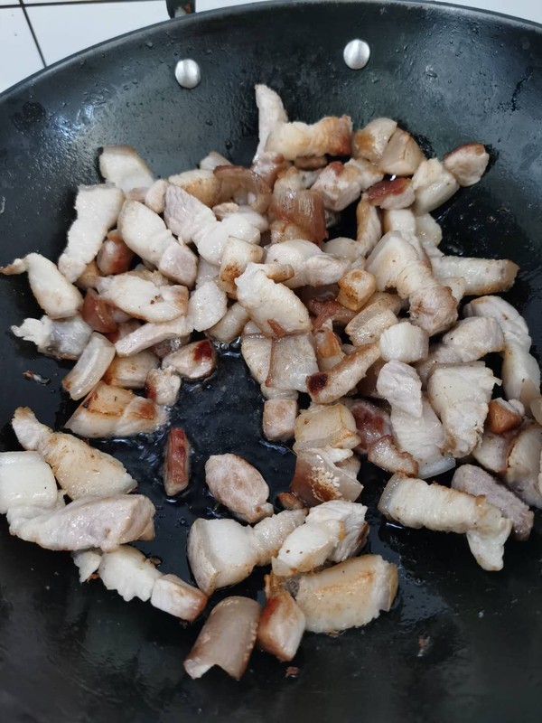 鹵蛋紅燒肉的做法-咸鮮味燜菜譜