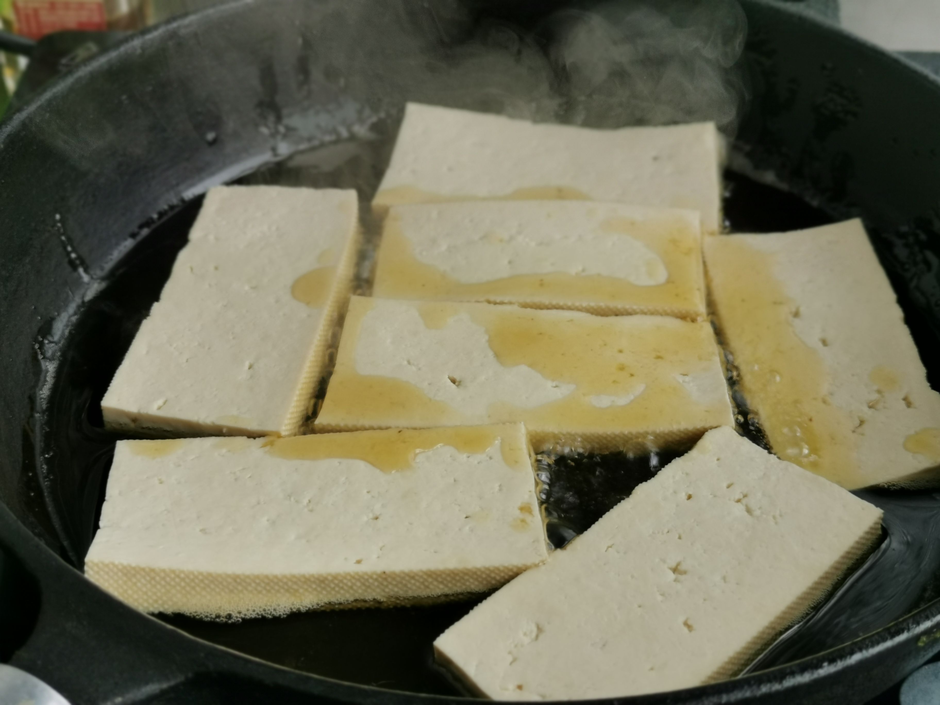 鐵板豆腐的做法-麻辣味煎菜譜