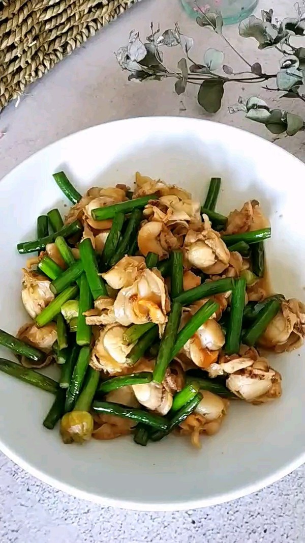 蒜薹炒扇貝的做法-蒜香味炒菜譜-易網(wǎng)健康養(yǎng)生網(wǎng) 蒜薹炒扇貝的做法-蒜香味炒菜譜