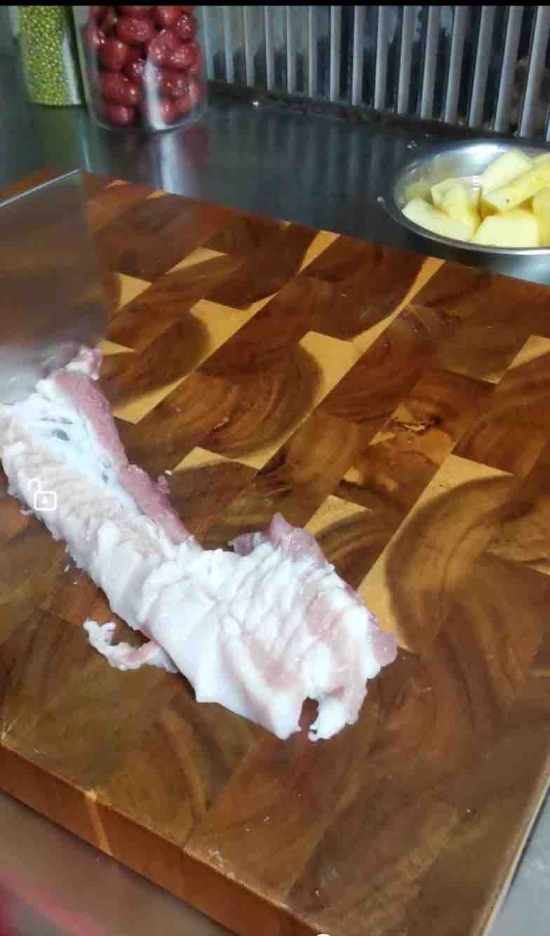 鳳梨咕嚕肉的做法-酸甜味炒菜譜