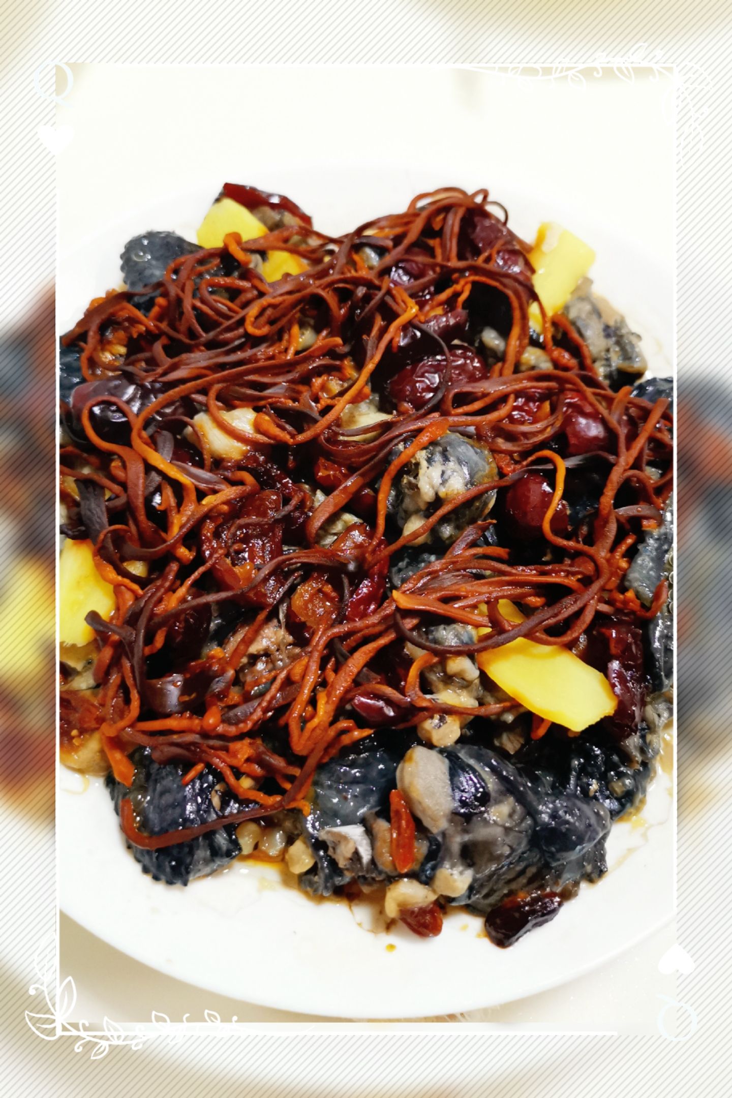 蟲草花紅棗蒸烏雞的做法-家常味蒸菜譜-易網健康養生網 蟲草花紅棗蒸烏雞的做法-家常味蒸菜譜