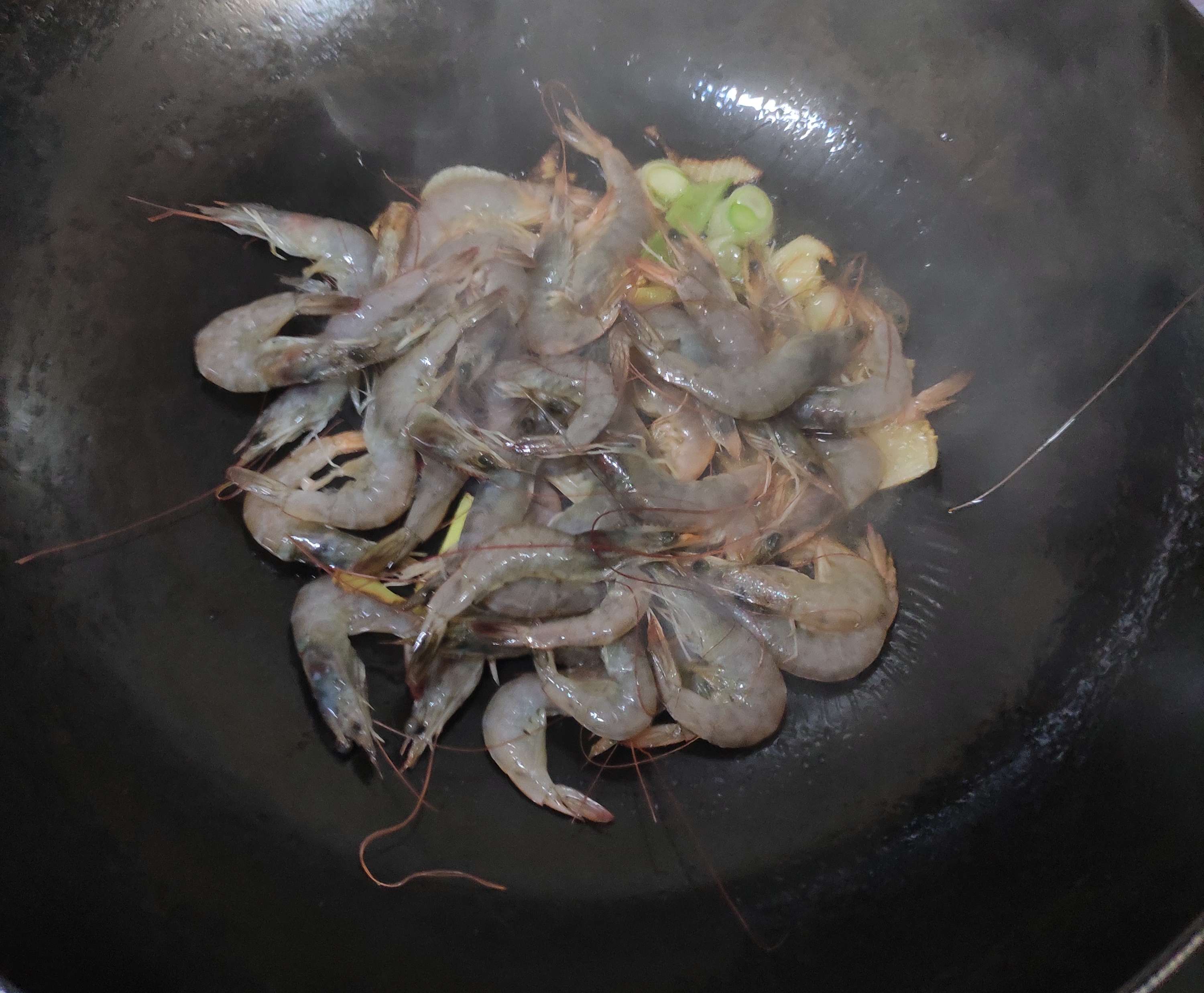 芹菜小河蝦的做法-咸鮮味炒菜譜