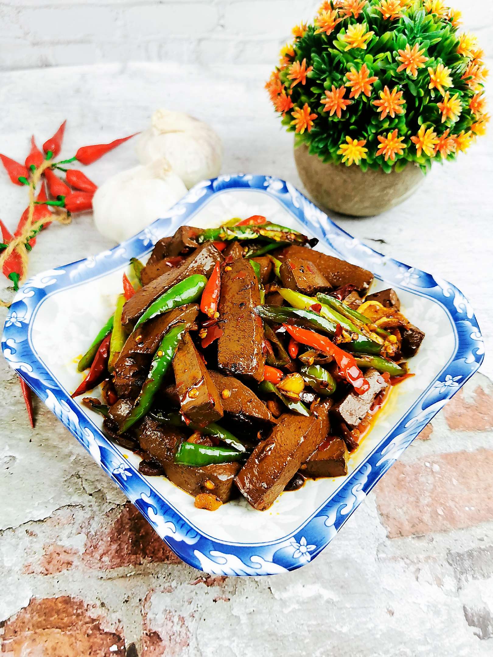 香辣鴨血的做法-香辣味炒菜譜-易網健康養生網 香辣鴨血的做法-香辣味炒菜譜