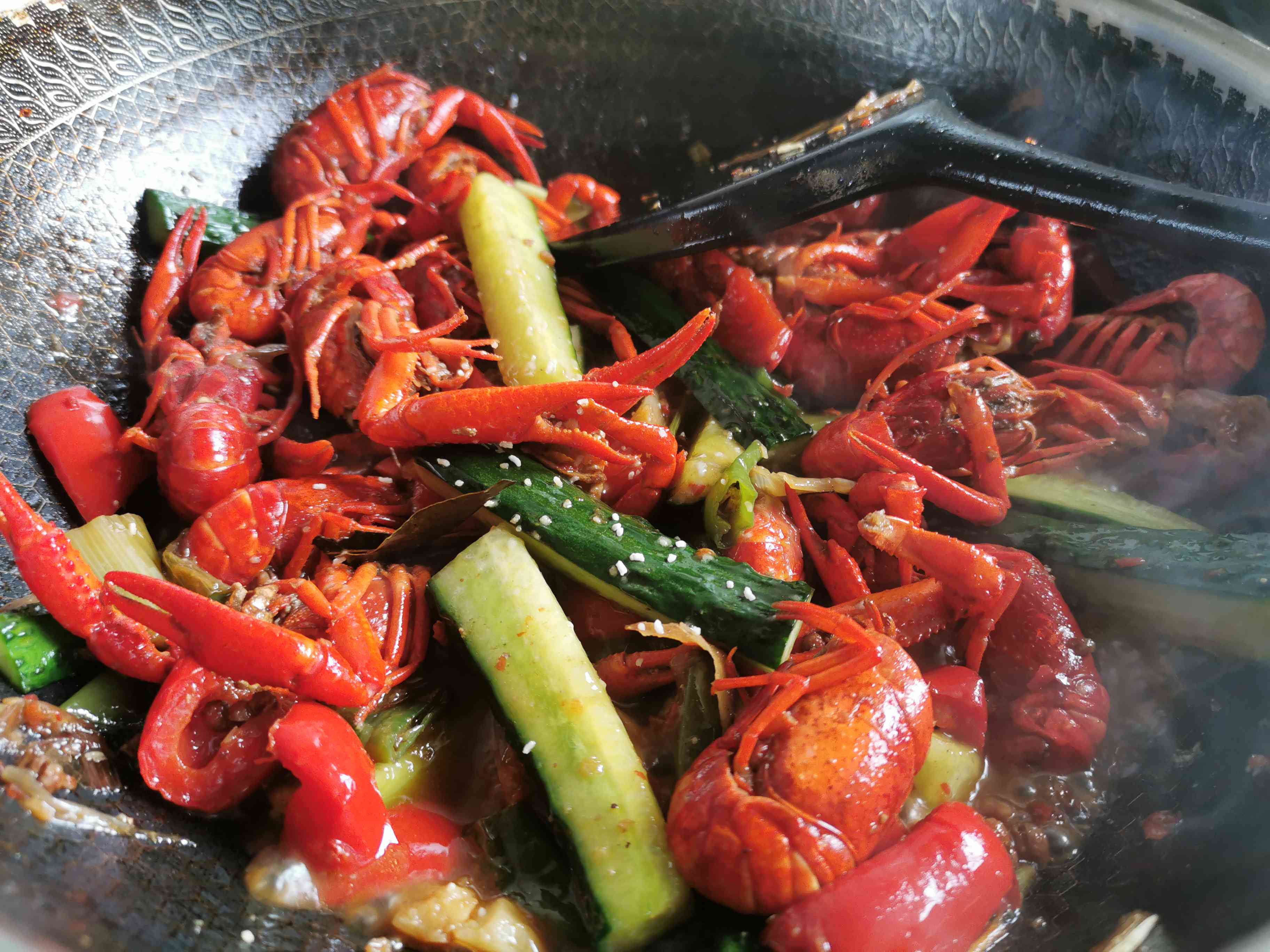 香辣小龍蝦的做法-香辣味炒菜譜-易網健康養生網 香辣小龍蝦的做法-香辣味炒菜譜